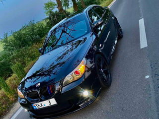 BMW 5 Series foto 1