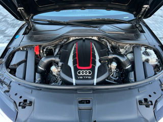 Audi S8 foto 6