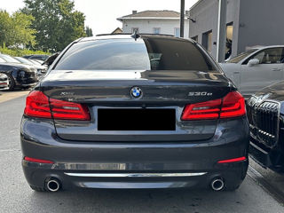 BMW 5 Series foto 4