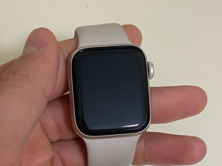 Apple Watch SE 2023 foto 3