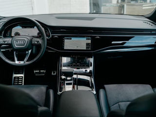 Audi Q8 foto 6