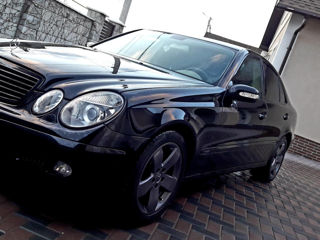 Mercedes E-Class foto 9