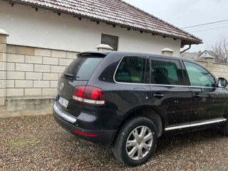 Volkswagen Touareg foto 4