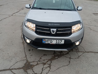 Dacia Sandero Stepway foto 2