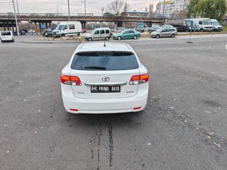 Toyota Avensis foto 7