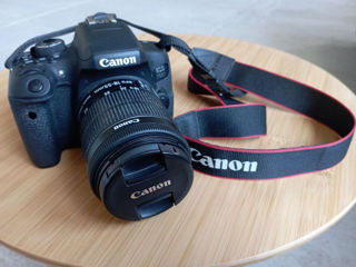 Продам Canon 750D с объективом 18-55mm + SD карта 32GB и сумка!