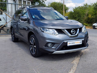 Nissan X-Trail foto 2