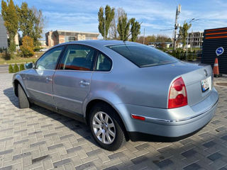 Volkswagen Passat foto 6