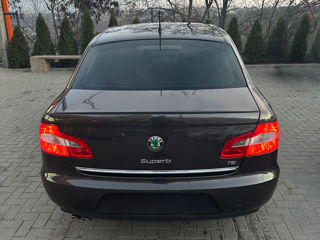 Skoda Superb foto 3