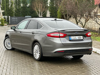 Ford Fusion foto 5