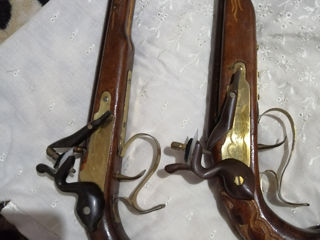 Точные реплика. Модели старинного оружия 1700 годы. Цена 899 лей за оба пистолета foto 1