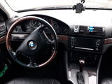 BMW 5 Series foto 5