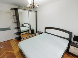 Apartament cu 2 camere, 57 m², Centru, Chișinău foto 2