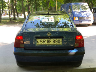 Volkswagen Passat foto 2