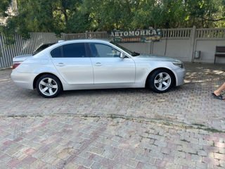 BMW 5 Series foto 7