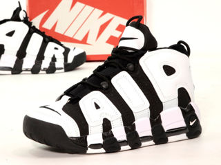 Nike Air More Uptempo Black/White foto 1