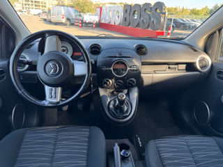 Mazda 2 foto 8