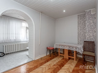 Apartament cu 2 camere, 69 m², Buiucani, Chișinău foto 6