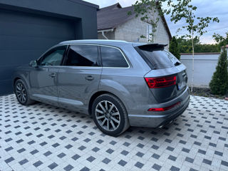 Audi Q7 foto 2