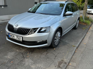 Skoda Octavia foto 1