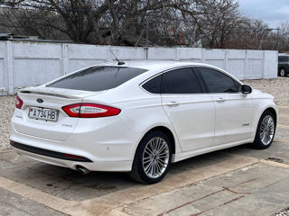 Ford Fusion foto 6