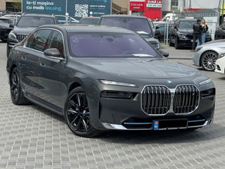 BMW 7 Series foto 4