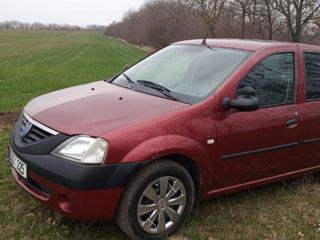 Dacia Logan foto 2