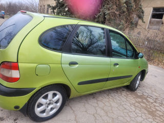 Renault Scenic foto 2