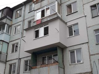 Балконы. Расширение балконов в старых домах, металлоконструкции, расширение, кладка, остекление окна foto 1