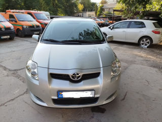 Toyota Auris foto 1