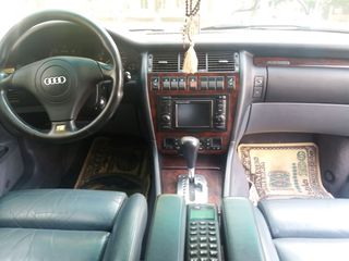 Audi A8 foto 6