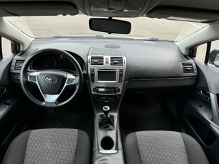 Toyota Avensis foto 10