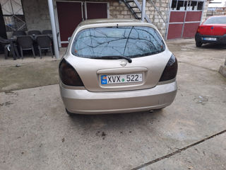 Nissan Almera foto 4