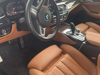 BMW 5 Series foto 4