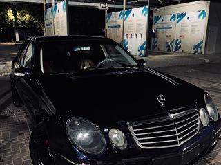 Mercedes E-Class foto 4