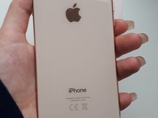 Iphone 8  64giga foto 4