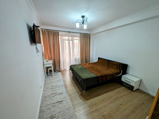 2-х комнатная квартира, 82 м², Центр, Кишинёв