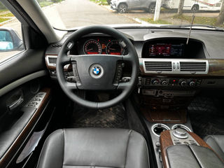 BMW 7 Series foto 9