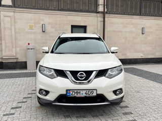 Nissan X-Trail foto 1