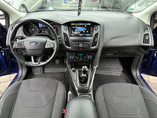 Ford Focus foto 8