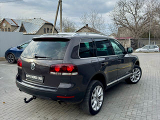 Volkswagen Touareg foto 4