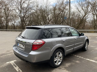 Subaru Outback foto 5