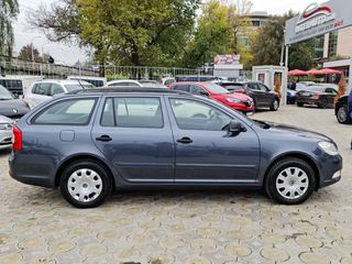 Skoda Octavia foto 1