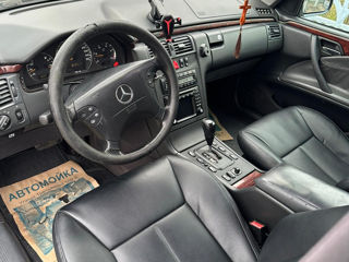 Mercedes E-Class foto 5