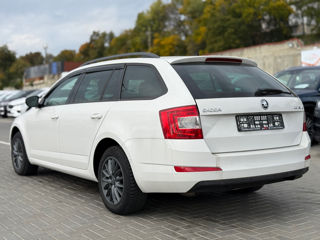 Skoda Octavia foto 4