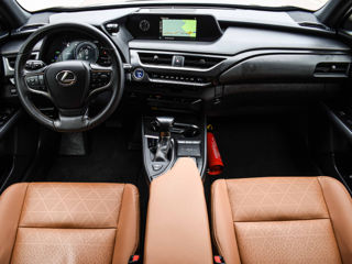 Lexus UX foto 14