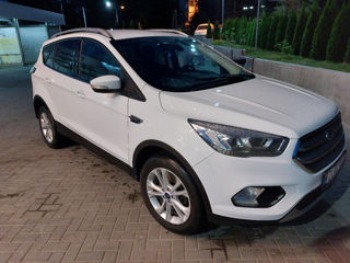 Ford Kuga foto 8