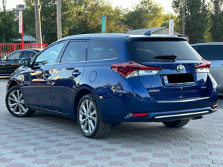 Toyota Auris foto 4