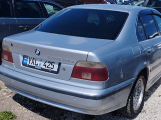 BMW 5 Series foto 5