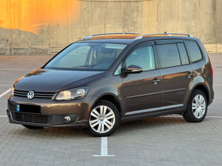 Volkswagen Touran foto 3